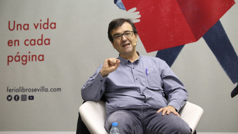 El escritor Javier Cercas, en el acto inaugural de la Feria del Libro de Sevilla 2021