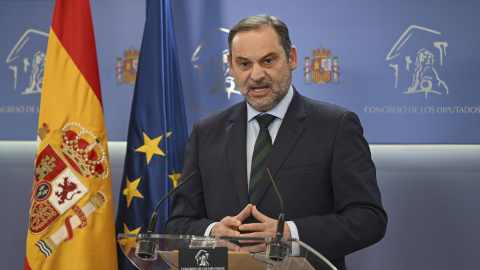 El exministro José Luis Ábalos, durante la rueda de prensa que ha ofrecido este martes 27 de febrero de 2024 en el Congreso.