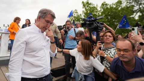 El presidente del PP, Alberto Núñez Feijóo, durante un mitin de cierre de campaña del Partido Popular para las elecciones europeas.