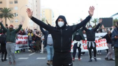 Los trabajadores del metal nunca caminarán solos: Cádiz se vuelca con los huelguistas, un sector clave para la Bahía