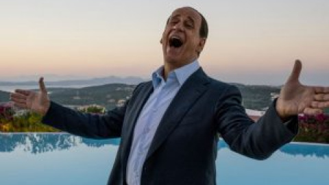 Paolo Sorrentino saca brillo a la orgía del mal gusto y la horterada