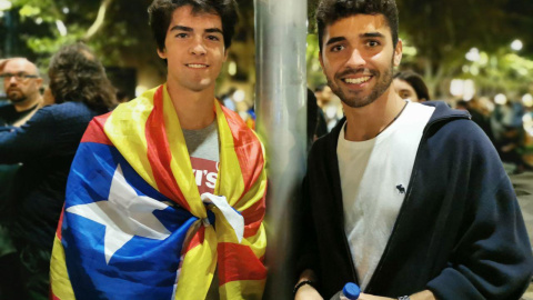 Xavi Bigatà, esquerra, i Joan Molins, dos dels assistents a l'acte esportiu dels CDR. QUERALT CASTILLO.