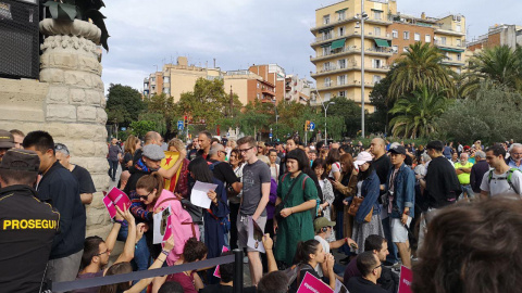 Activistes del Pícnic per la República bloquejant la Sagrada Família. PICNIC PER LA REPÚBLICA