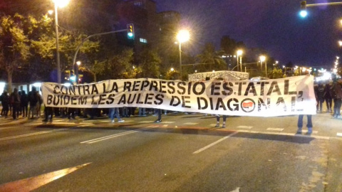 Tall a l'Avinguda Diagonal durant la vaga general d'aquest 18 d'octubre. @SEPC_Nacional