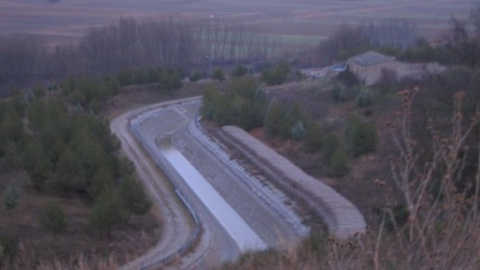 Imagen de un tramo del trasvase del Tajo al Segura–