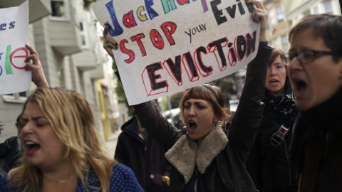 Manifestantes contra los desahucios en San Francisco./ Reuters