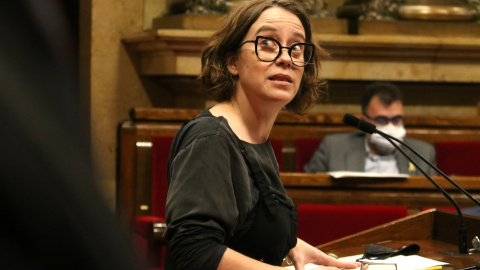 La diputada de la CUP Eulàlia Reguant durant el debat de les esmenes a la totalitat dels pressupostos de la Generalitat.