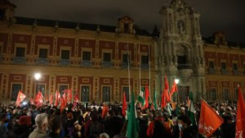 Los sindicatos llevan el conflicto del metal a las puertas de la presidencia de la Junta