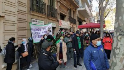 Desahucian en Barcelona a un hombre sin recursos y su madre tras cinco intentos a pesar de estar amparados por la ONU