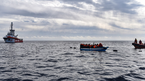 08/03/22. Embarcación de migrantes frente a la costa de Libia a 5 de marzo de 2022.