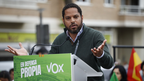 El secretario general y candidato de VOX a las elecciones catalanas del 12 de mayo, Ignacio Garriga, durante un mitin de VOX, en la plaza de la Constitución, a 28 de abril de 2024, en Tarragona, Catalunya (España).