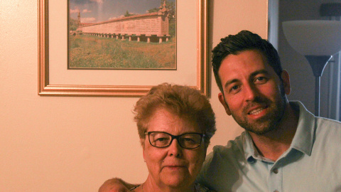 Rob Lago, con su madre