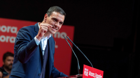 El secretario general del PSOE y presidente del Gobierno en funciones, Pedro Sánchez, interviene en un acto en Alcázar de San Juan (Ciudad Real). EFE/Ismael Herrero