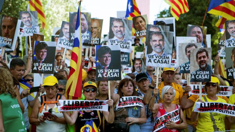 Manifestació unitària a Barcelona per exigir la llibertat dels presos polítics i el retorn dels exiliats / EFE Enric Fontcuberta