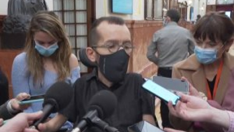 Echenique dice que la polémica sobre las armas está "zanjada" aunque la formación mantiene la misma posición