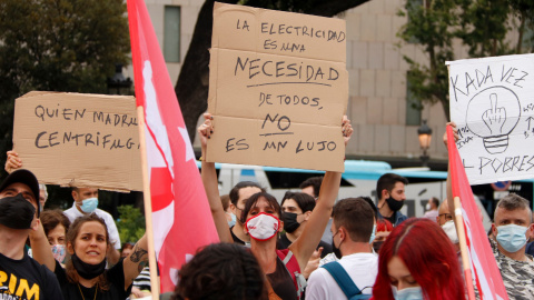 Protesta en contra de la pujada del preu de la llum.