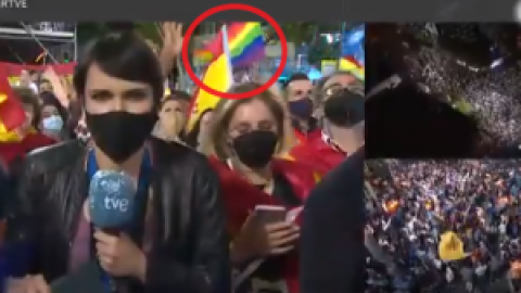 "Qué vergüenza": estupefacción por la presencia de la bandera LGTBI en la celebración del PP en Génova