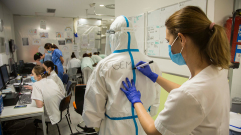 Aumentan a 51 los nuevos contagios y fallece una persona más por Covid en Cantabria, pero baja la hospitalización