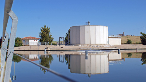 El trabajo que no se ve, la detección precoz de SARS-CoV-2 en aguas residuales de Navarra.