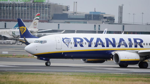 Un avión de Ryanair en Dublín hace unos días. EFE