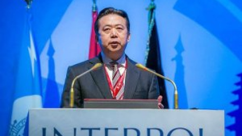 Interpol pide a China que aclare el paradero de su presidente desaparecido, Meng Hongwei