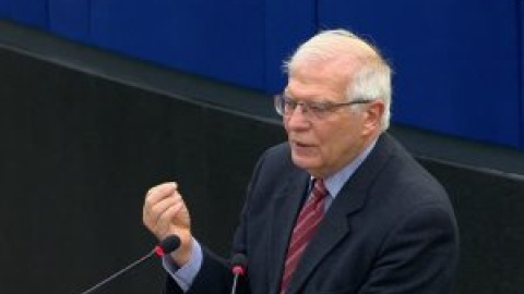 Josep Borrell pide a los europeos que "bajen la calefacción" para "limitar la dependencia del gas ruso"