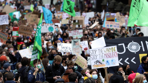 Multitud de personas han acudido a la manifestación de Fridays for Future