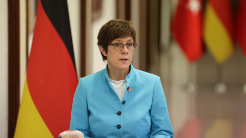 Imagen de archivo de la ministra de Defensa de Alemania, Annegret Kramp-Karrenbauer. - REUTERS