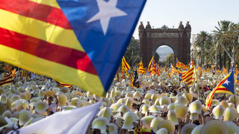 Imagen de archivo de una de las manifestaciones en Barcelona a favor de la independencia/EFE