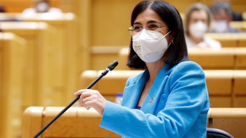 22/06/2021.- La ministra de Sanidad, Carolina Darias, interviene en la sesión de control al Gobierno celebrada este martes en el Senado.