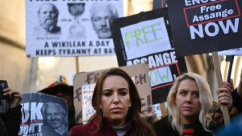 Assange se aferra a una última vía legal para frenar 'in extremis' su extradición a EEUU