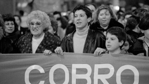 Manifestación de las obreras de IKE en junio de 1990