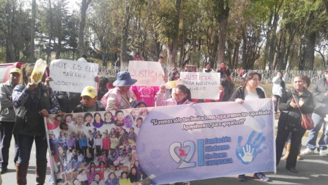 Miembros de la Fundación Síndrome de Down se han manifestado ante la Fiscalía. /CORREO DEL SUR