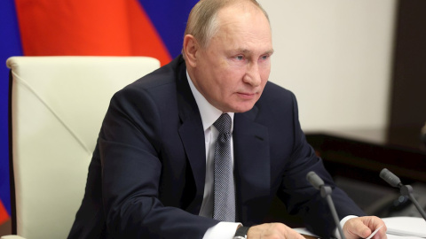 14/12/2021 El presidente ruso, Vladimir Putin, asiste a una reunión con el presidente chino, Xi Jinping vía telemática