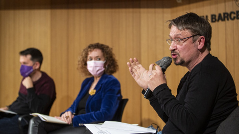 El ex coordinador general de Catalunya En Comú Podem Xavier Domènech durante el debate del Institut Sobiranies y 'Público' sobre la democratización del Estado. — MONTSE GIRALT