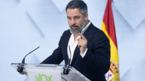 Abascal mantiene la amenaza al PP de romper los gobiernos autonómicos que acepten el reparto de menores migrantes