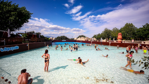 El parque acuático Aquopolis en Villanueva de la Cañada (Madrid) inicia la temporada de verano.