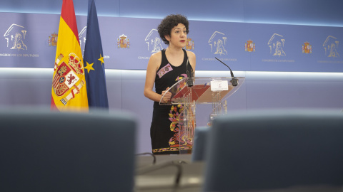 La portavoz parlamentaria de Unidas Podemos, Aina Vidal, interviene en una rueda de prensa de Portavoces, a 29 de junio de 2021, en la Sala Constitucional del Congreso de los Diputados, Madrid.