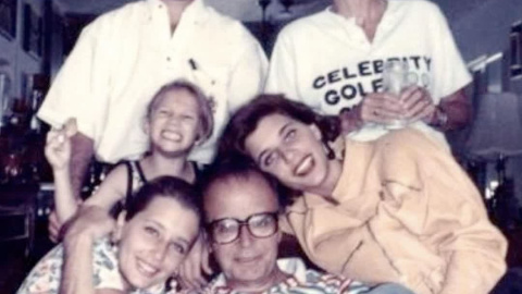 Antonio Pertiñez y Luise Heidenreich junto a su familia.