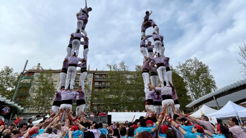 La 'colla castellera' Los Minyons de Terrassa actúa este sábado en las fiestas de Vallecas.