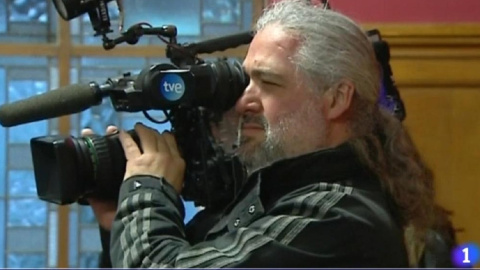 El cámara Vicente Gil de RTVE en una captura de la pieza de despedida de la cadena.