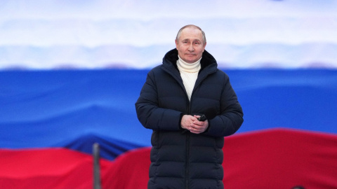 El presidente ruso, Vladimir Putin, durante el acto de conmemoriación del octavo aniversario de la anexión de Crimea por parte de Rusia, en el Estadio Luzhniki en Moscú. RIA Novosti Host Photo Agency/Alexander Vilf vía REUTERS