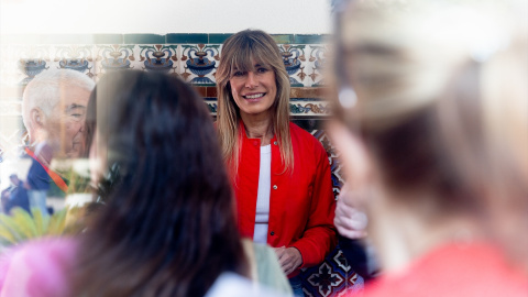 La esposa del presidente del Gobierno, Begoña Gómez, acude a votar durante la jornada de elecciones europeas.