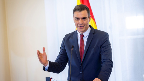 El presidente del Gobierno, Pedro Sánchez, en una rueda de prensa en Tallin (Estonia) este martes 6 de julio.