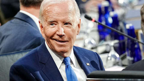 El presidente de Estados Unidos, Joe Biden, participa en la sesión de trabajo de la Cumbre de la Organización del Tratado del Atlántico Norte (OTAN), a 11 de julio de 2024.