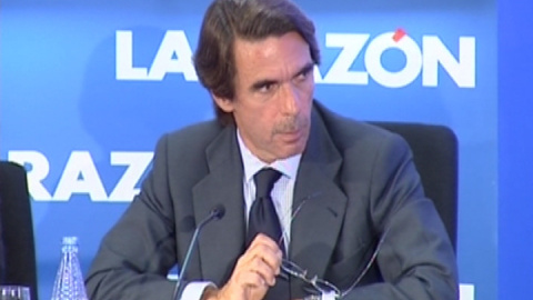 Aznar apuesta por la ley de partidos