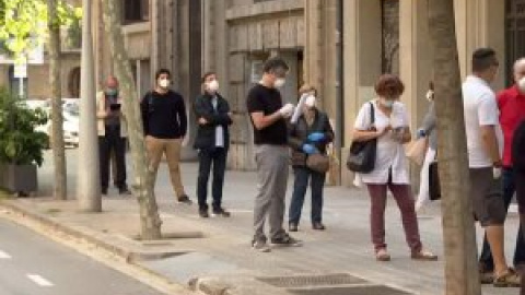 Crecen las colas en los laboratorios privados para realizar el test de la Covid-19