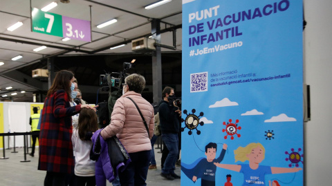 Un punto de vacunación infantil en Barcelona, el 15 de diciembre de 2021.