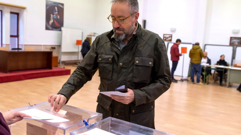 10/11/2019.- El cabeza de lista de Ciudadanos al Congreso de los Diputados por Toledo, Juan Carlos Girauta, ejerce su derecho a voto hoy domingo 10 de noviembre en Toledo.- EFE/Ismael Herrero