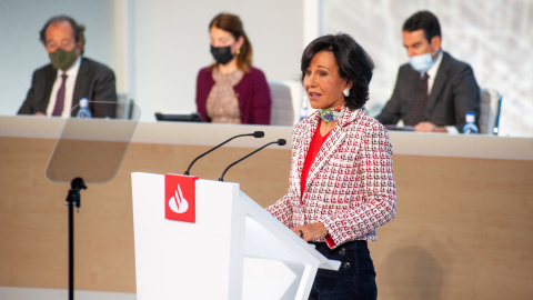 La presidenta del Banco Santander, Ana Botín, durante su intervención en la junta de accionistas de la entidad. — Javier Vazquez/Banco Santander / EFE